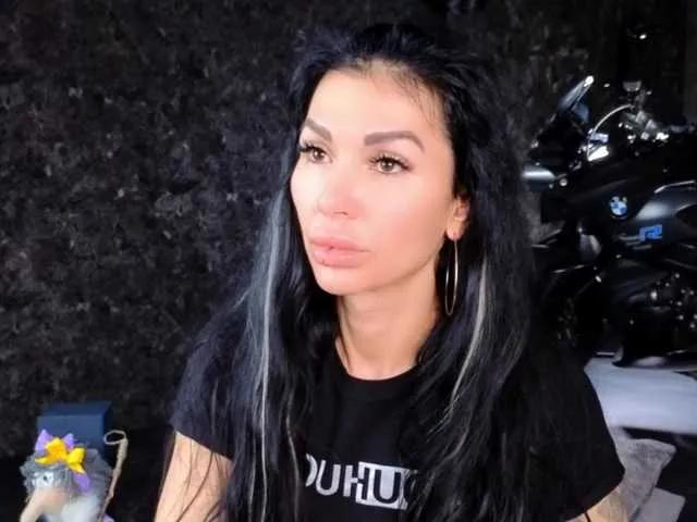 Masturbate to -BABAYAGA-, she wants to masturbate for you -BABAYAGA- from BongaCams