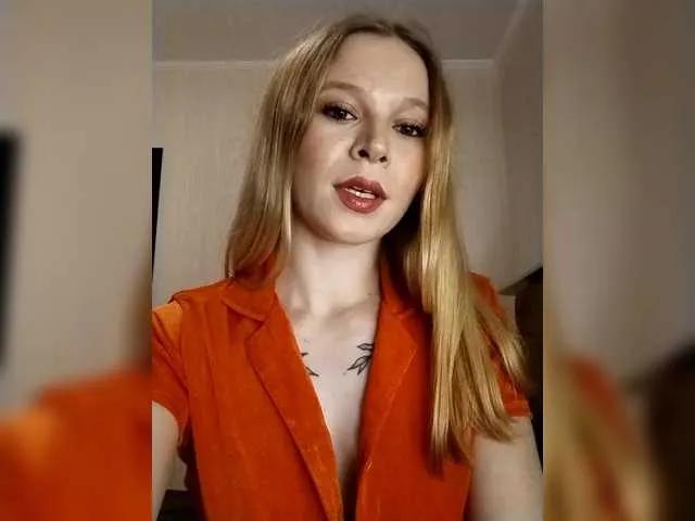 1biscuit1 from BongaCams