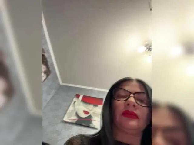 Join naked model Afinakaroli83 Afinakaroli83 from BongaCams