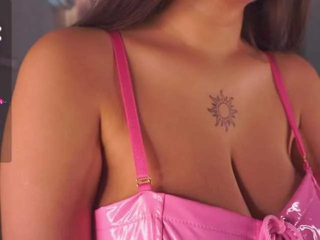 Discover amazing camwhore AnuricBriny AnuricBriny from BongaCams