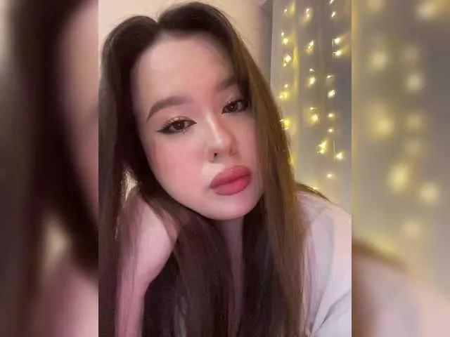CateLong from BongaCams