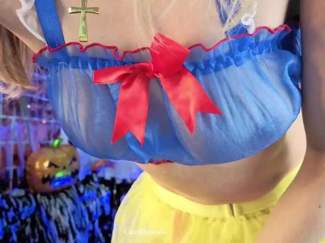 Checkout BongaCams's Charlotte-glasses Charlotte-glasses from BongaCams