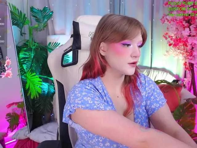 CrazyWine from BongaCams