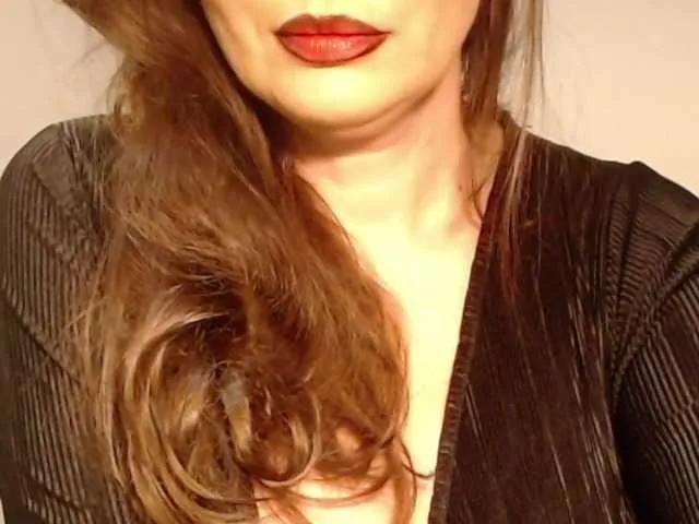 Join 36 years old ellaine from BongaCams ellaine from BongaCams