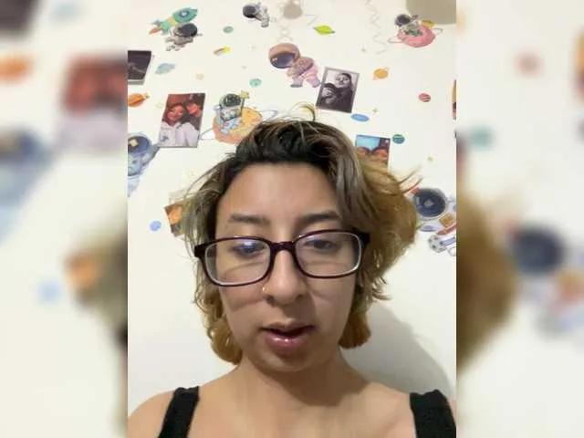Sweet Ellie-Raven wants you to fuck their body now Ellie-Raven from BongaCams