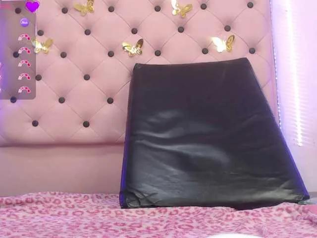 Watch sweet performer EmmaPink3 EmmaPink3 from BongaCams