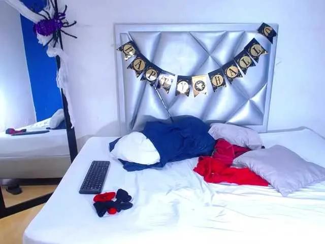 Try Goldenn-ass, she wants to masturbate for you goldenn-ass from BongaCams