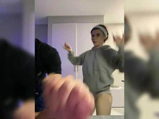 Gummy-Bears from BongaCams