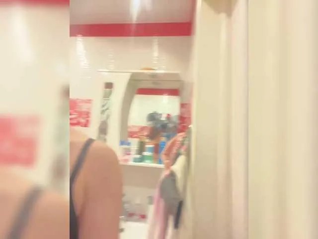 Heleni22 from BongaCams