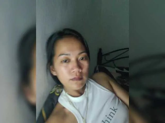Kiana11 from BongaCams