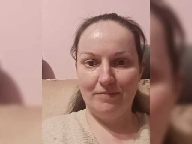 LadyAlma from BongaCams