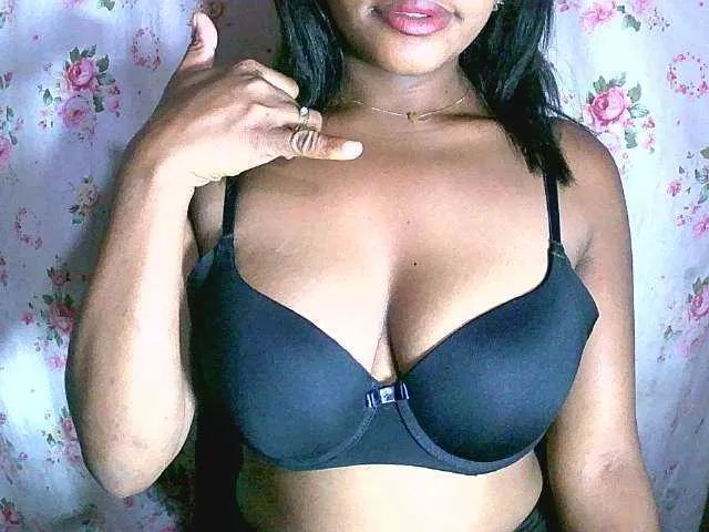 Laurencia12 from BongaCams