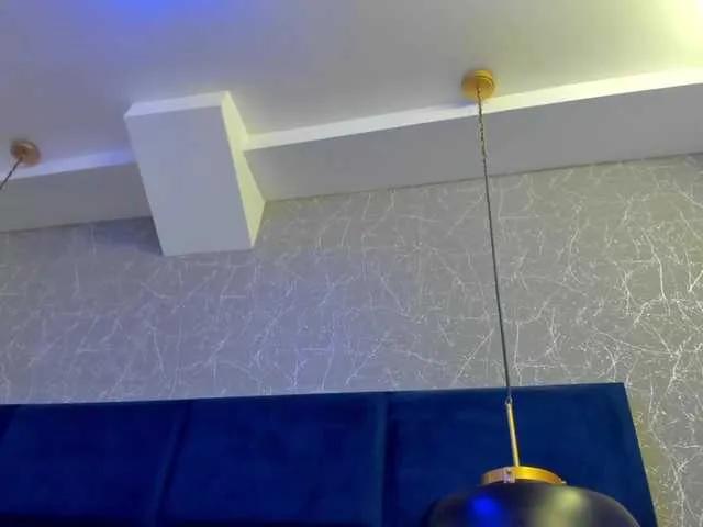 LindaSelena from BongaCams