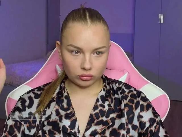 LunarFlare from BongaCams