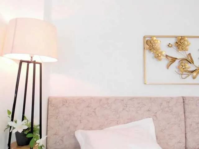 Explore hot performer Malakk malakk from BongaCams