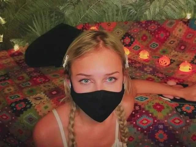 Meeeeow from BongaCams