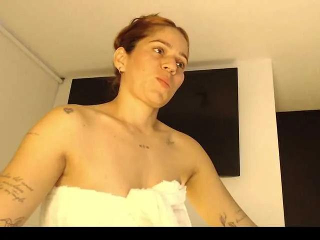 Masturbate to Melanny-gil, she wants to masturbate for you Melanny-gil from BongaCams