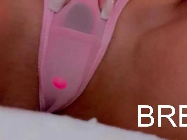 MiamiMur from BongaCams