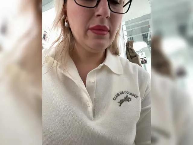 Sweet Miss-Fetish wants you to fuck her body now Miss-Fetish from BongaCams