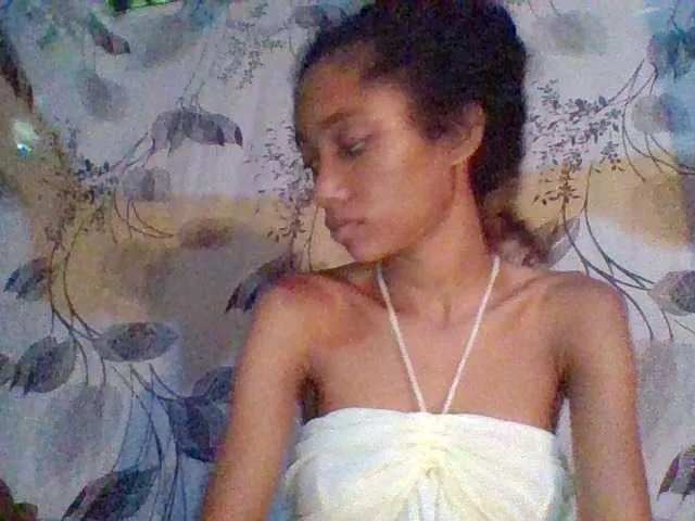 Monicaxa from BongaCams
