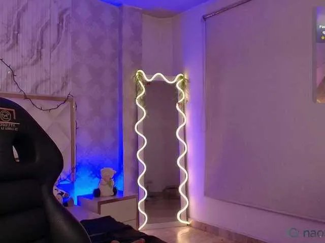 Naomy-tay1 from BongaCams