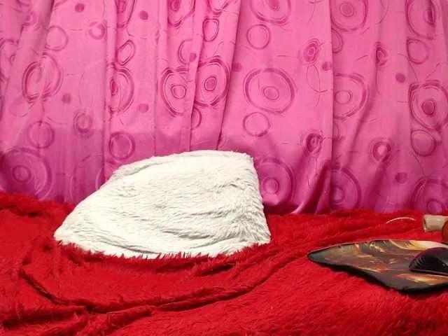 Checkout BongaCams's NickyKendal NickyKendal from BongaCams