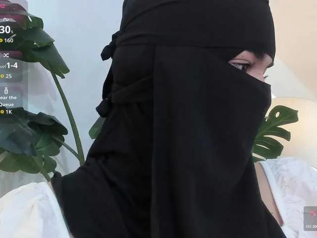 Admire naked performer Radiagazali- radiagazali- from BongaCams