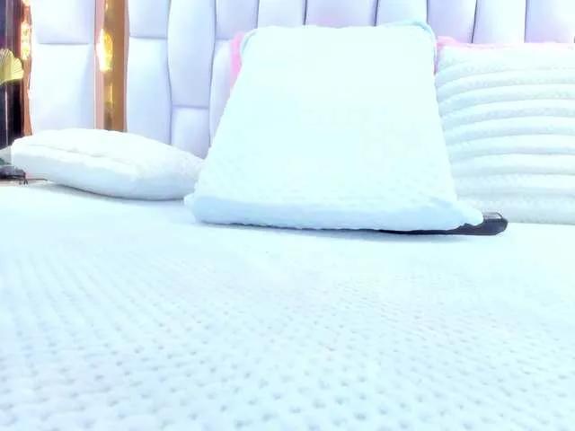 RileySweet from BongaCams