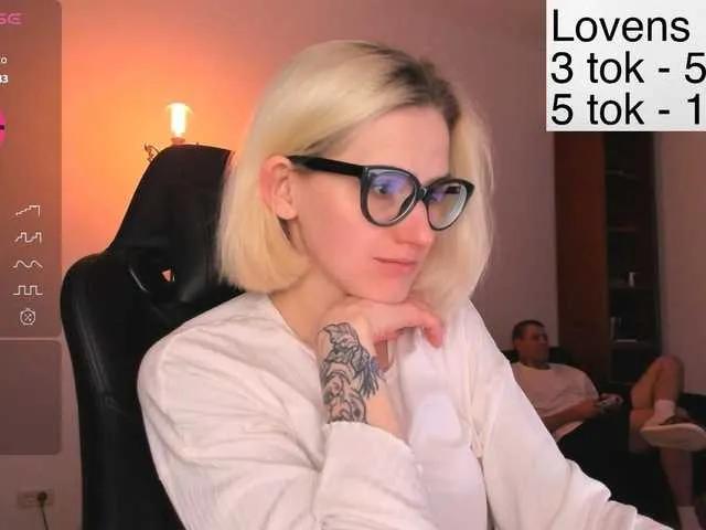 Amazing Sexy-Sweets wants you to fuck their body now Sexy-Sweets from BongaCams