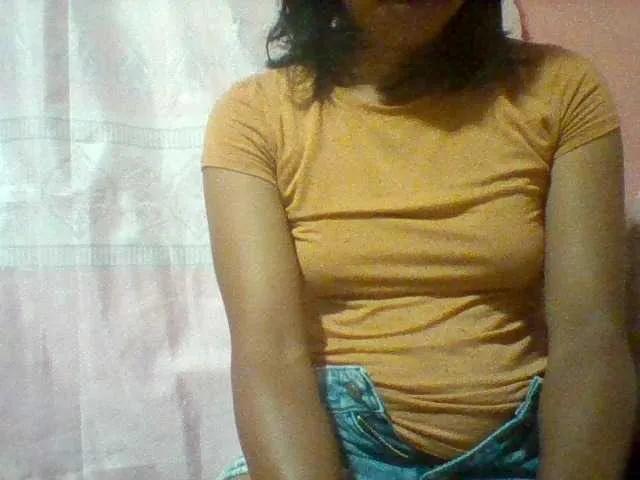 Admire BongaCams's Stellahsexylove Stellahsexylove from BongaCams