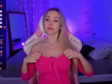 adeleroberts from Chaturbate