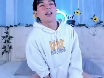 ale_aurarashi from Chaturbate