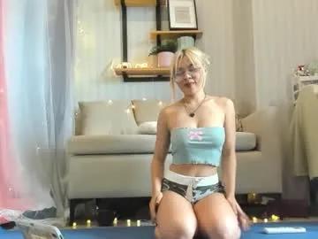 Sexy Alissa_skyy wants you to fuck her body now alissa_skyy from Chaturbate