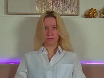 Masturbate to dirty stripper Annamaisie annamaisie from Chaturbate