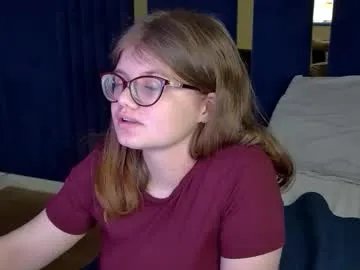 chloehalses from Chaturbate