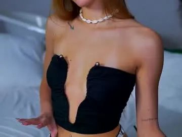 clarabenatti from Chaturbate
