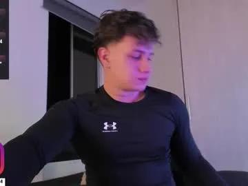 Explore Chaturbate's Derekolsen_ derekolsen_ from Chaturbate