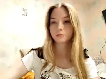 elaynecinco from Chaturbate