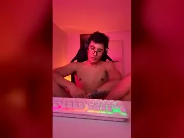 emilio_rivs from Chaturbate
