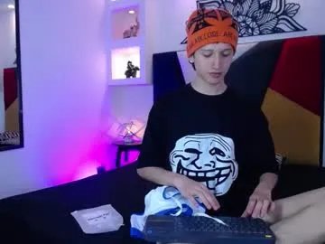 Masturbate to 23 years old emmo_boy from Chaturbate emmo_boy from Chaturbate