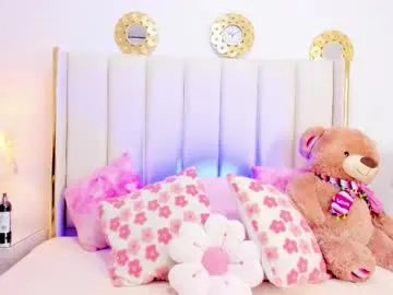 evangelin_ts from Chaturbate