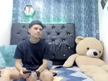 Admire Exotichot_couple, they want to masturbate for you exotichot_couple from Chaturbate