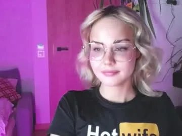 lexie_wild from Chaturbate