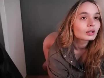 Slutty Lisa_schiele wants you to fuck her body now lisa_schiele from Chaturbate