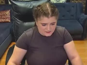 Checkout sexy performer Lissabigtitts lissabigtitts from Chaturbate