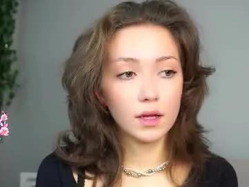 loriamarzinske from Chaturbate