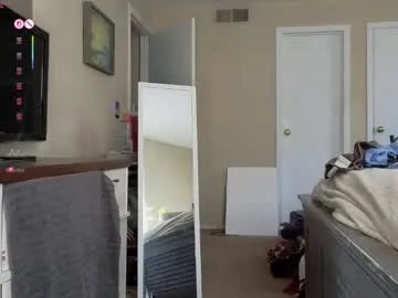 lovesarachristine from Chaturbate