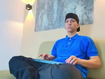 Explore Chaturbate's Noha_crayg noha_crayg from Chaturbate