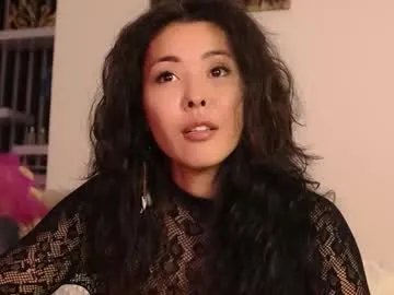 noirelysia from Chaturbate