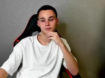 Try 23 years old robert10211 from Chaturbate robert10211 from Chaturbate